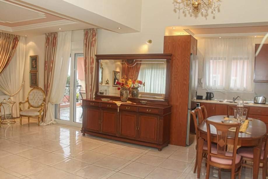 Villa Endless Blue Seaside PalaiónTsiflíkion Esterno foto