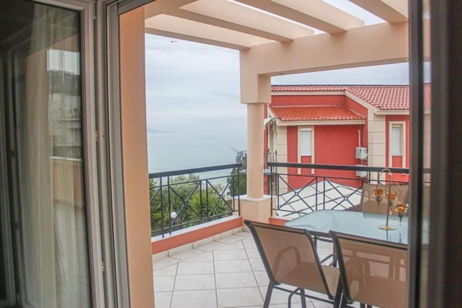 Villa Endless Blue Seaside PalaiónTsiflíkion Esterno foto